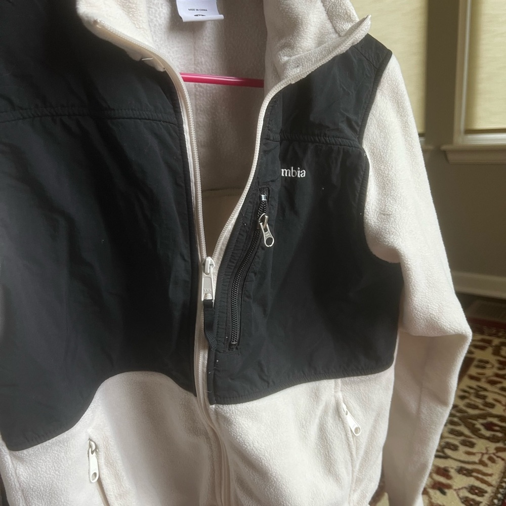 Columbia Black and White Fleece Jacket Women’s Size M
